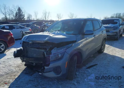 2023 Kia Seltos Lx z USA, uszkodzony, nr VIN KNDEPCAA9P7363439